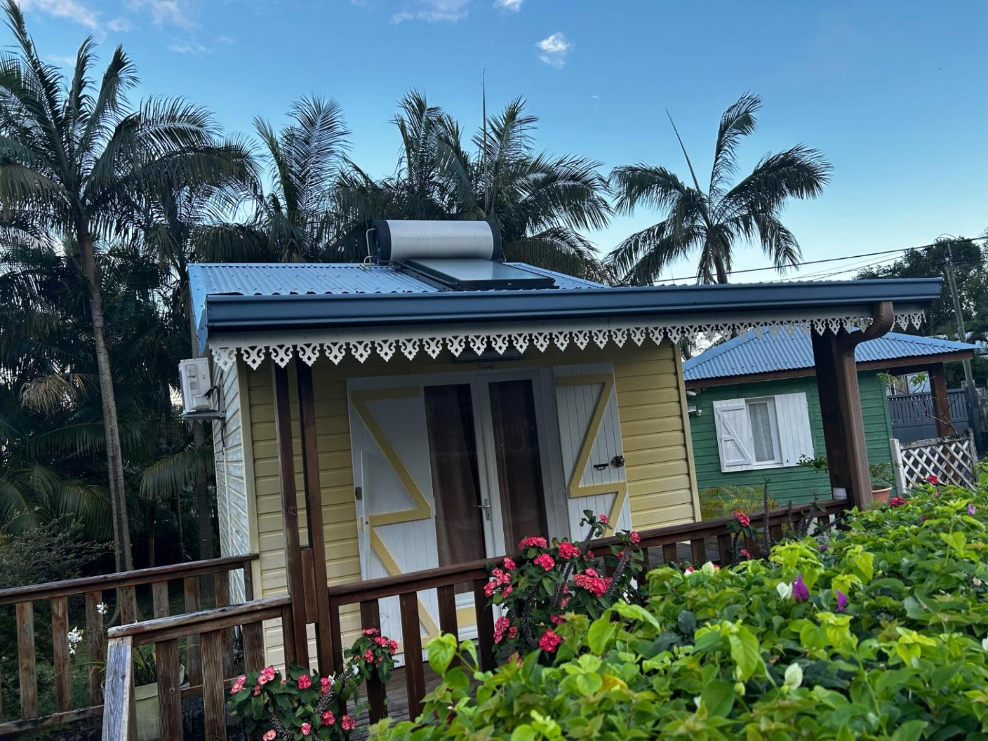Chambres D'Hotes Le Puits Des Francais Saint-Philippe Ngoại thất bức ảnh