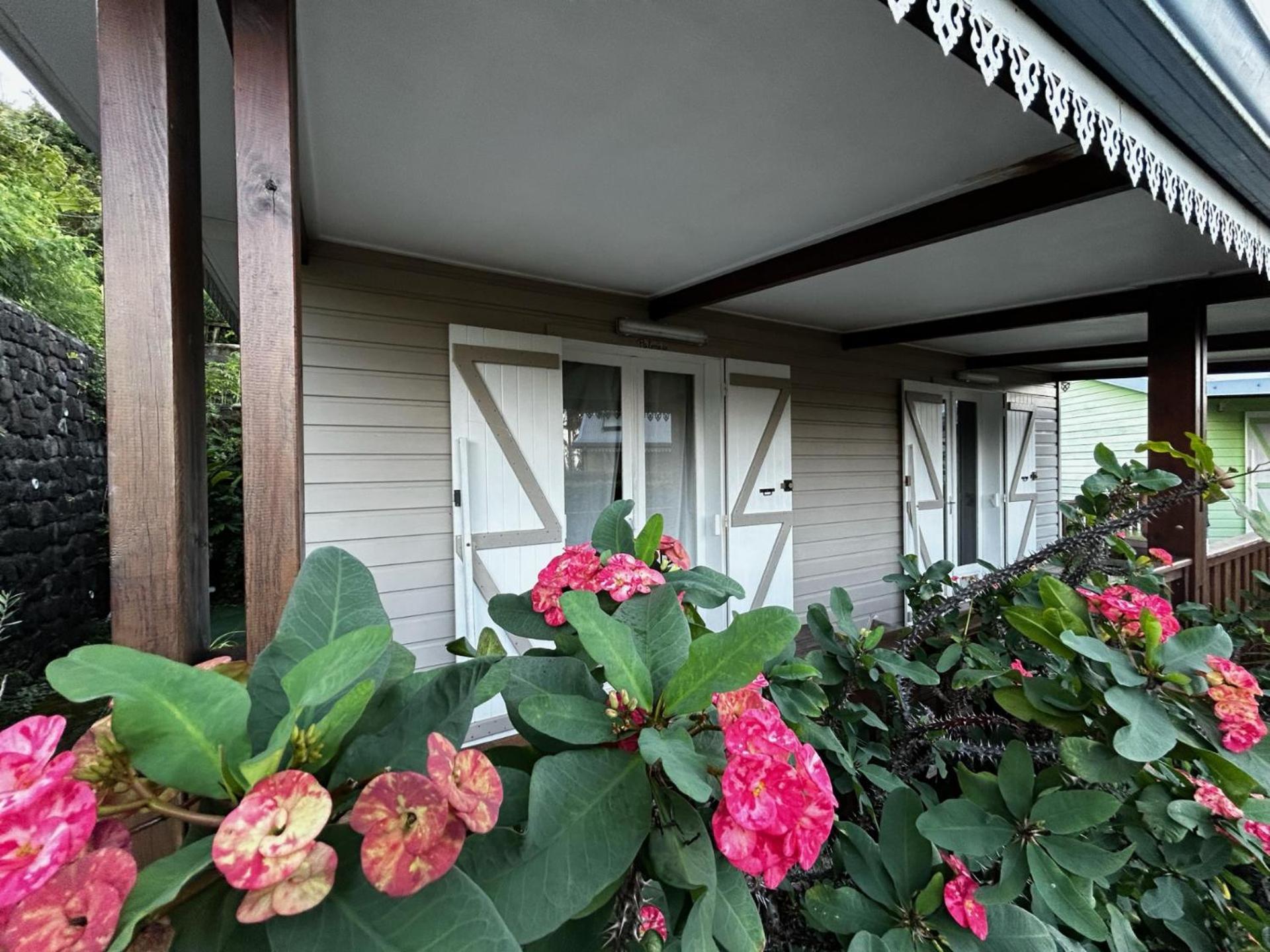 Chambres D'Hotes Le Puits Des Francais Saint-Philippe Ngoại thất bức ảnh